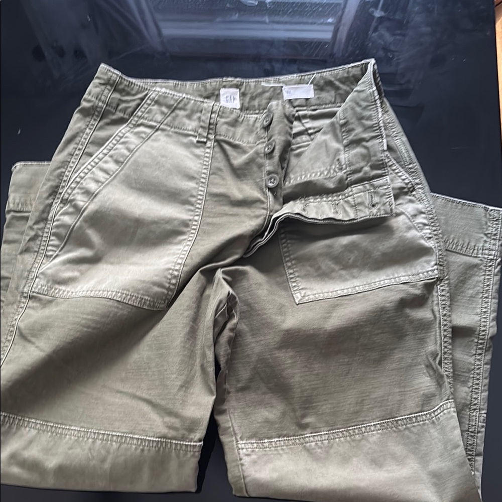 3 for $30 GAP Women’s Olive Capris buttonfly